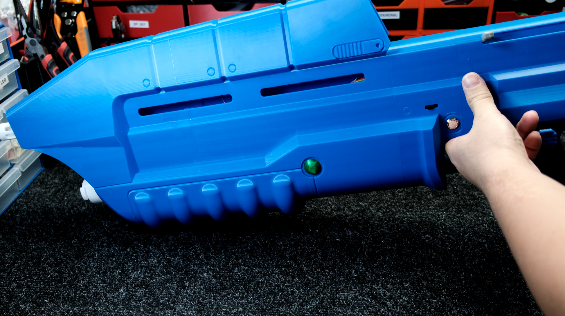 Halo:CE Assault Rifle Inspired Prop – 3D Printed DIY Kit with Electronics