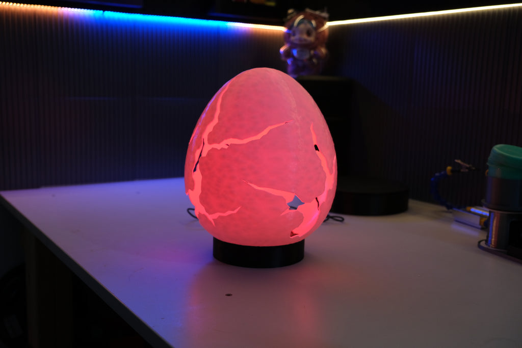 3d printed cracked dragon egg lamp
